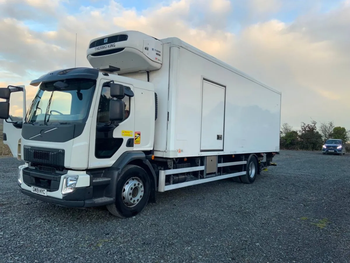 Volvo FL Thermo King Fridge Body. Tail Lift. - Image 4