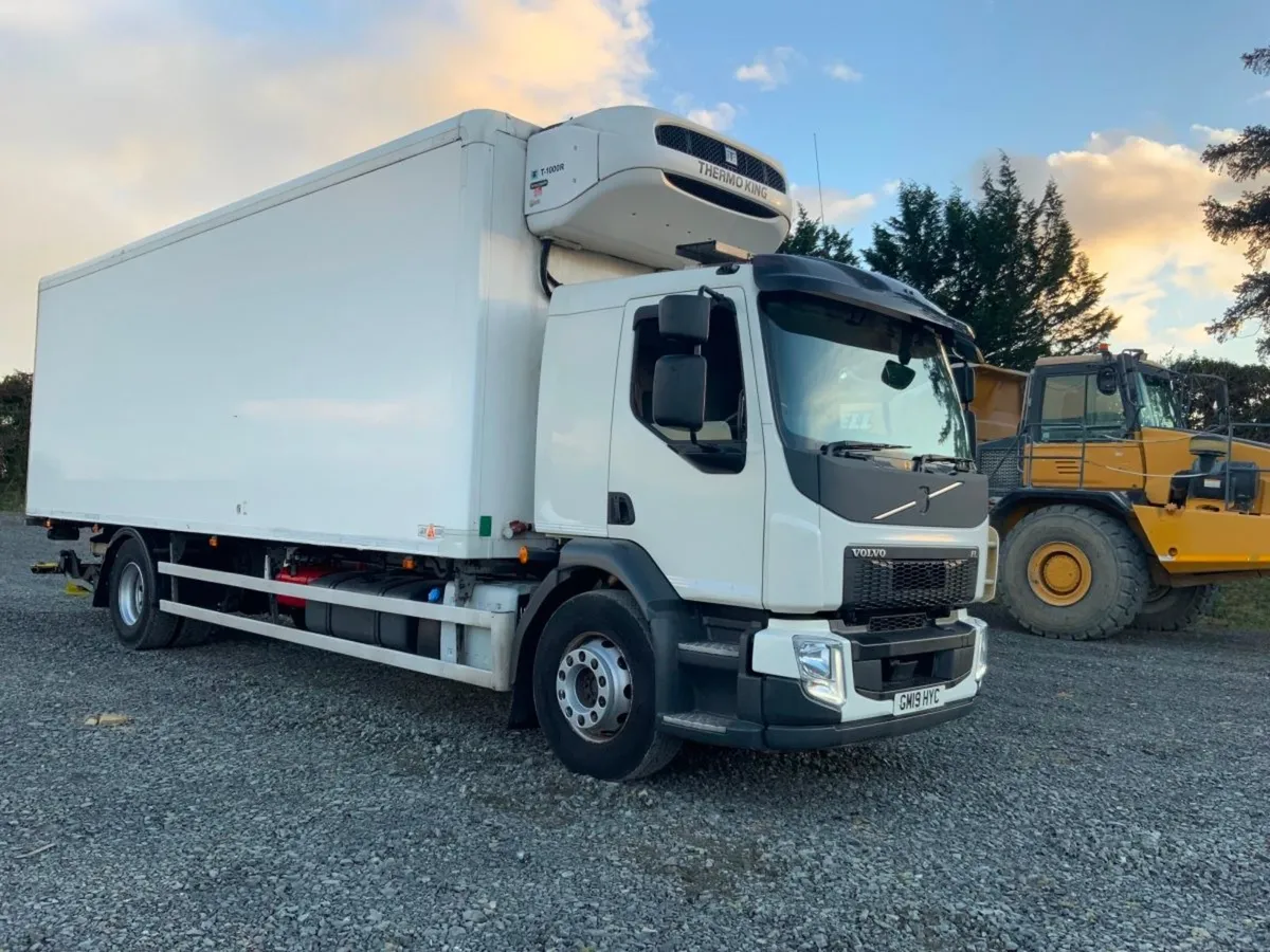 Volvo FL Thermo King Fridge Body. Tail Lift. - Image 2