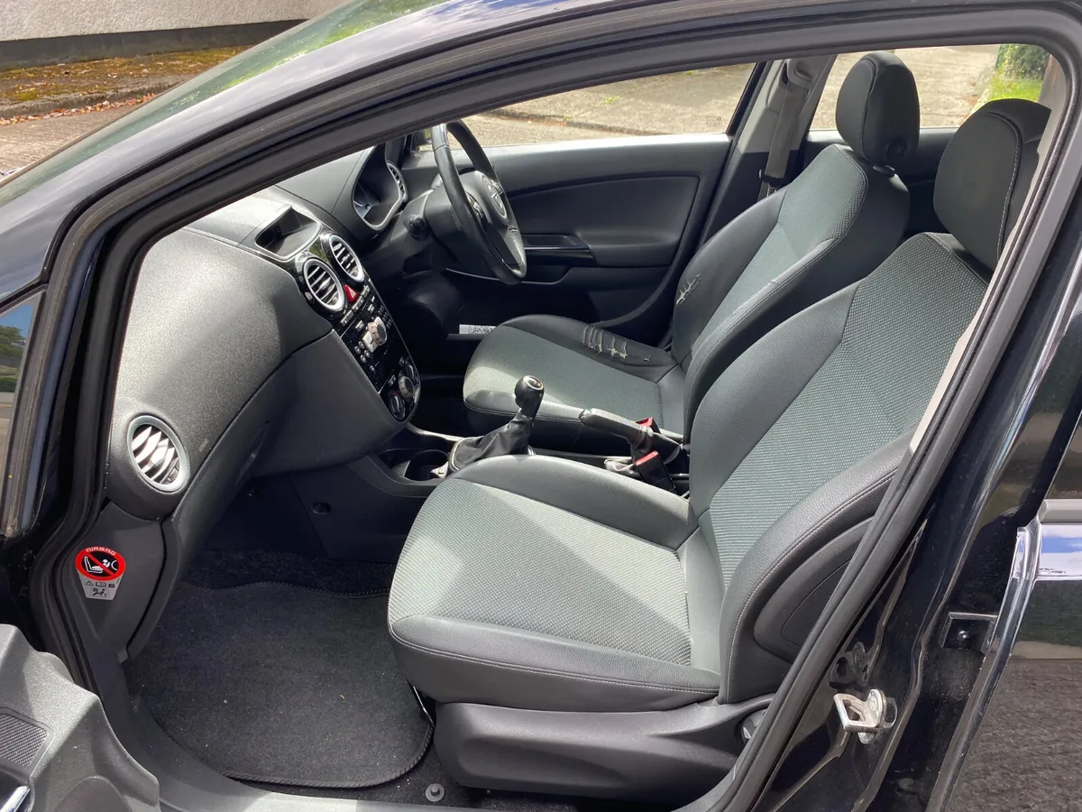 Opel Corsa 1.2 - €1,950 - Image 2