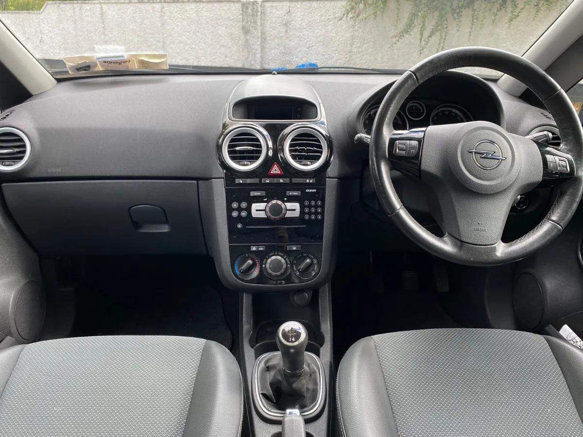 Opel Corsa 1.2 - €1,950 - Image 3