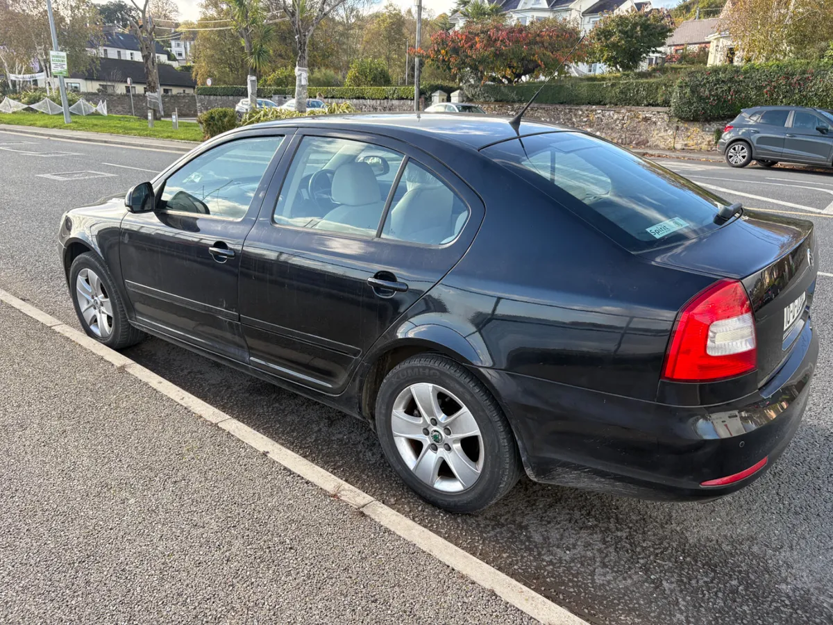Skoda Octavia Automatic low km - Image 2