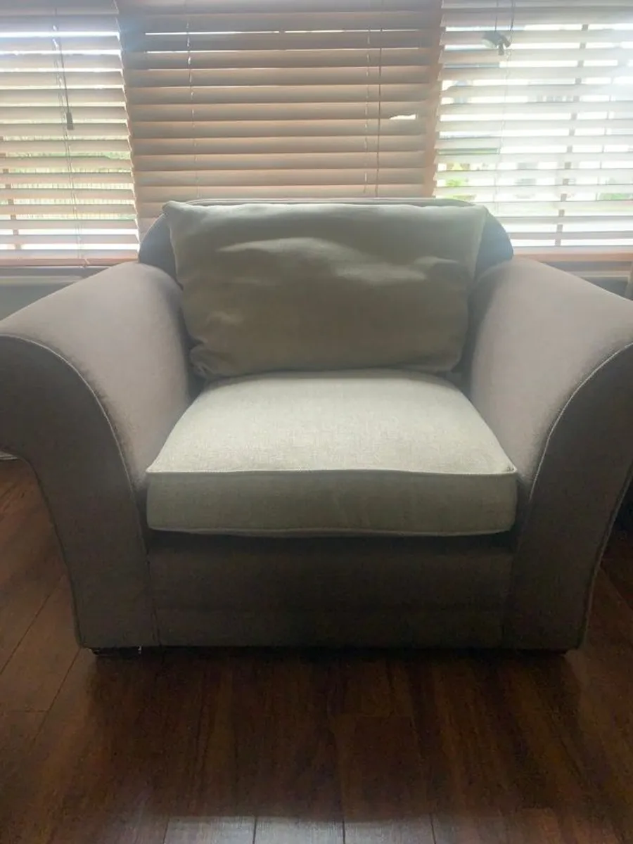 Three piece suite for sale - Image 3