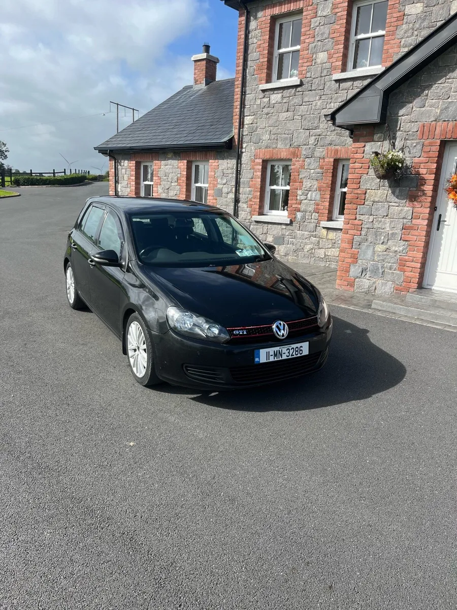 2011 volswagon golf - Image 1