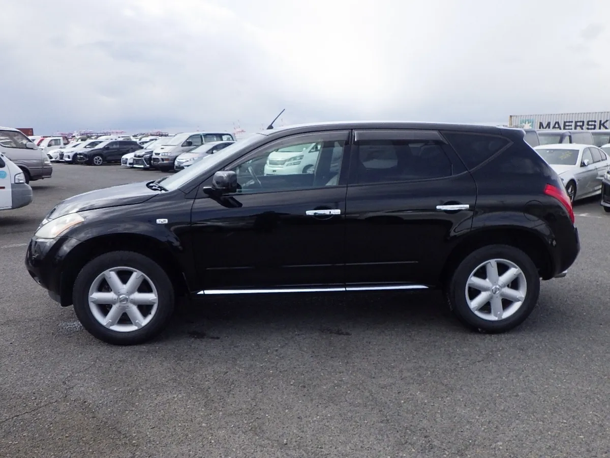 Nissan Murano 2007 Commercial - Image 4