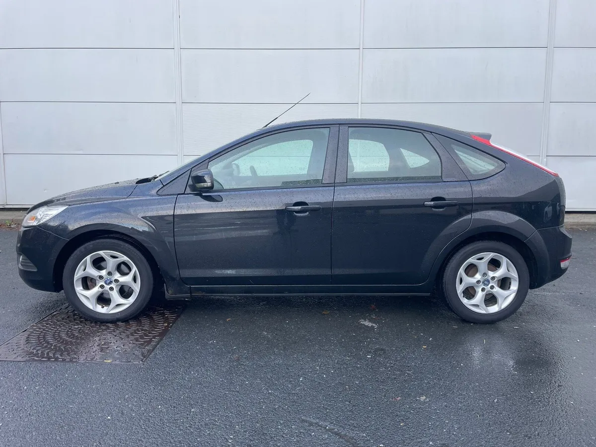 2010 Ford Focus NEW NCT & TAX - Image 4