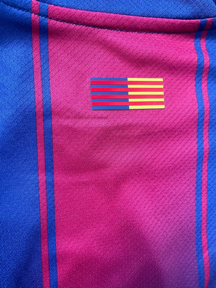 Barcelona 25/26 home jersey - Image 4