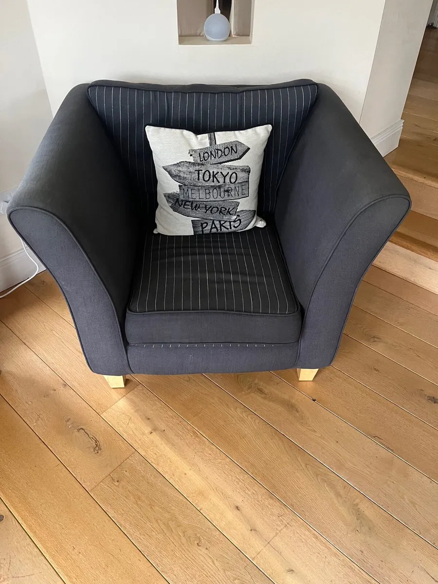 2-Seater Sofa plus 2 Single Seat Chairs and Stools - Image 4