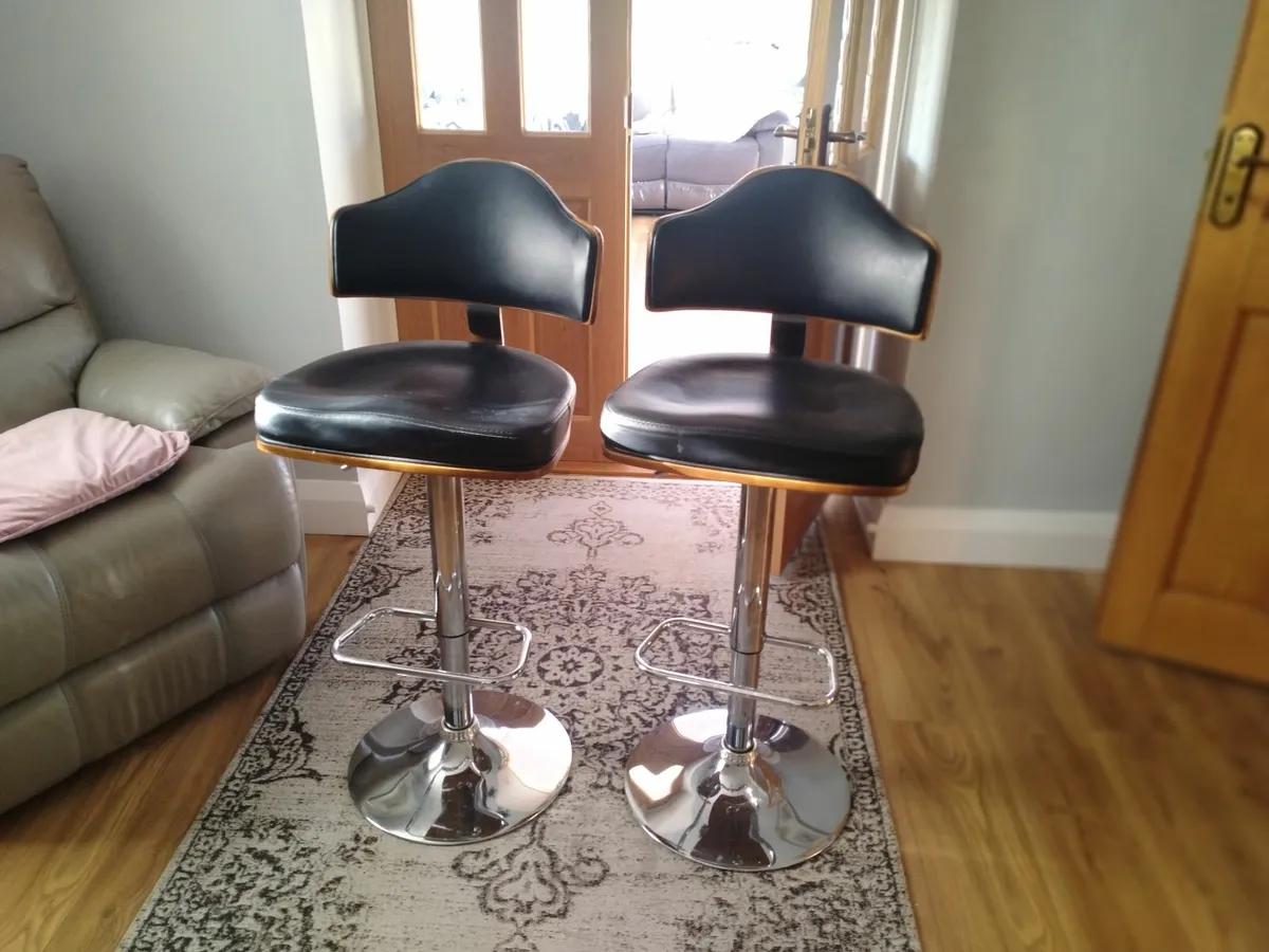 Kitchen Bar Stools - Image 2