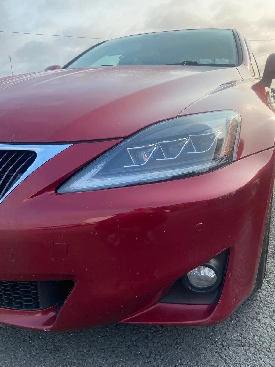 Lexus IS 2011 - Image 3