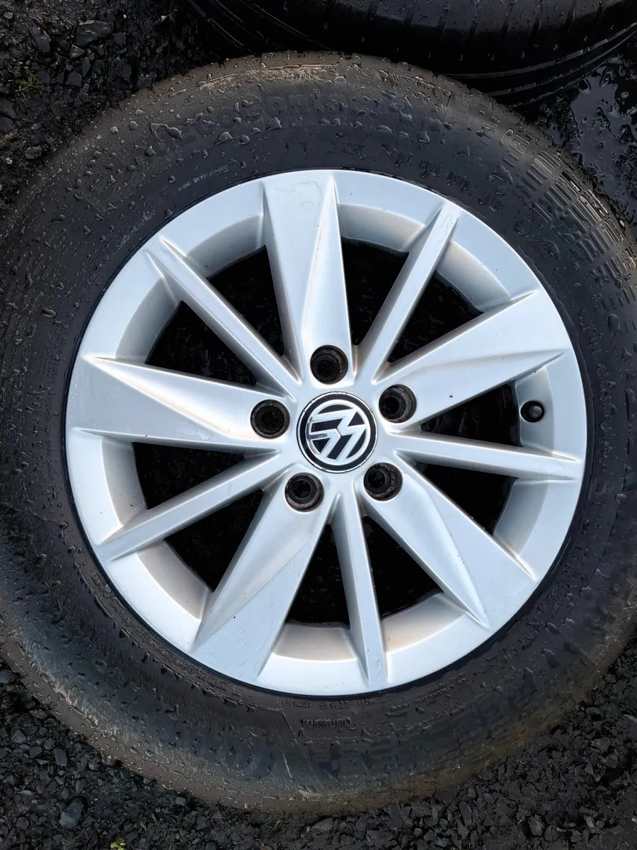 15" Genuine Vw Alloys with tyres - Image 1