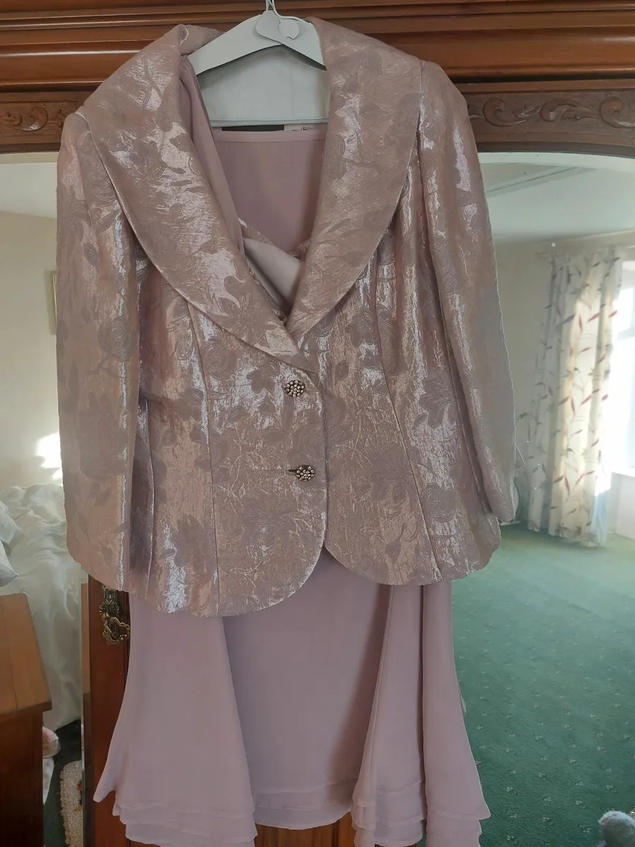 Mother of the bride - Image 2