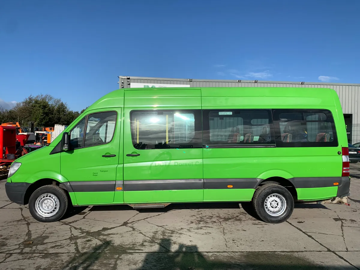 2009 MERCEDES SPRINTER 411 16 SEATER MINI BUS - Image 2
