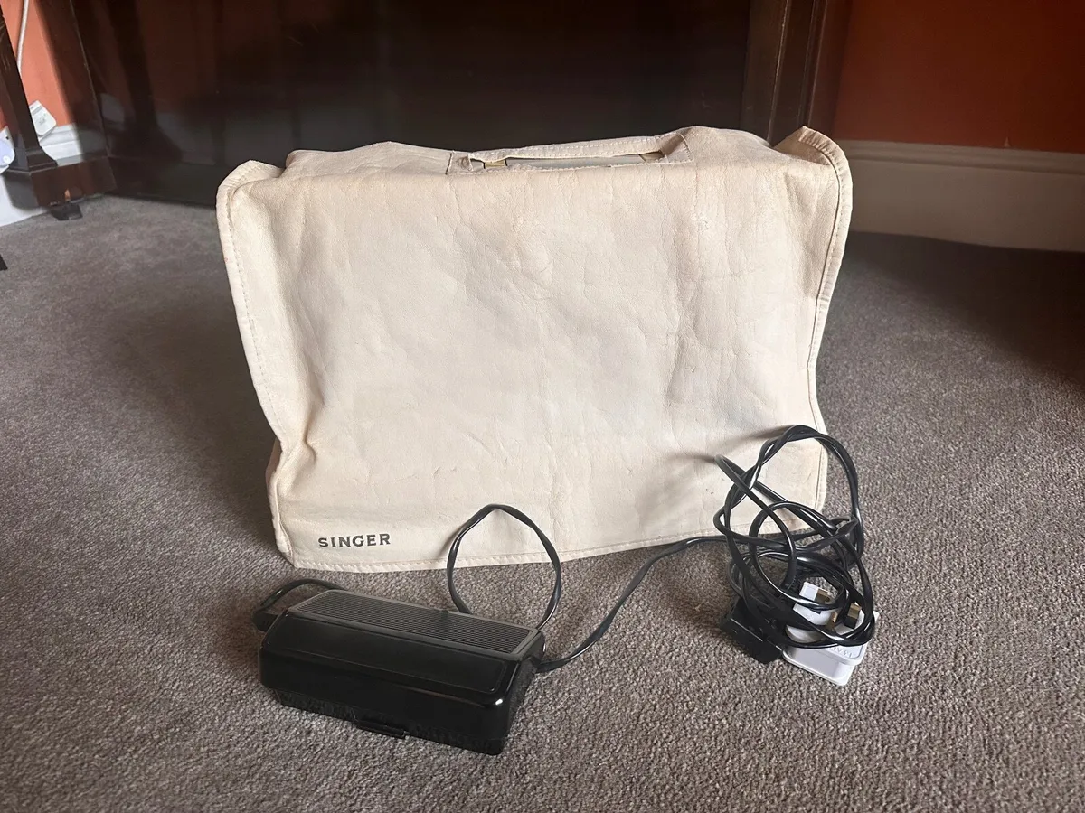 Sewing Machine - Image 4