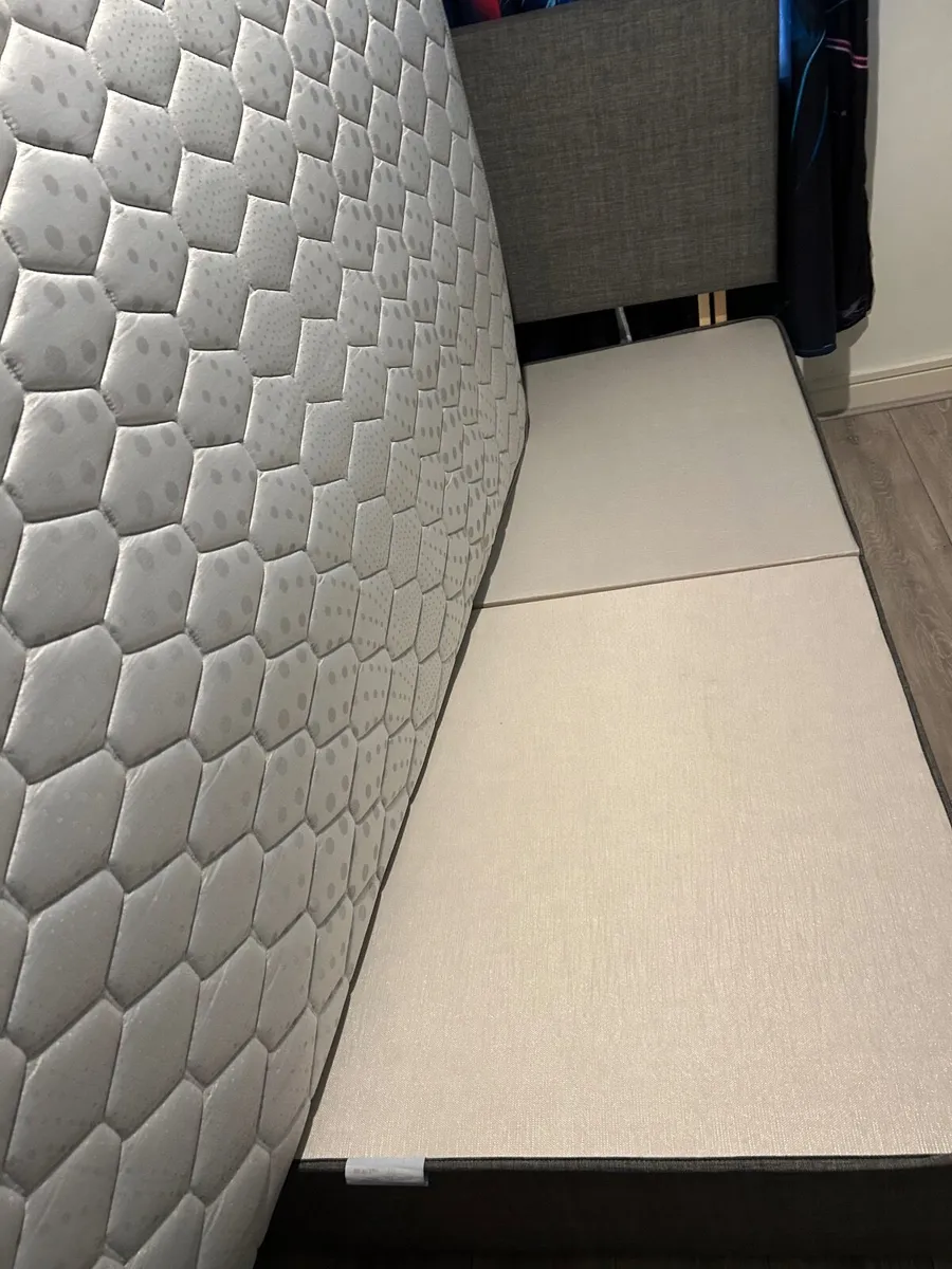 Double bed with mattress - Image 2