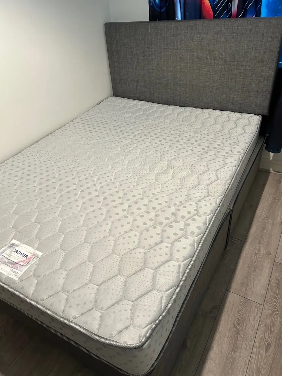 Double bed with mattress - Image 4