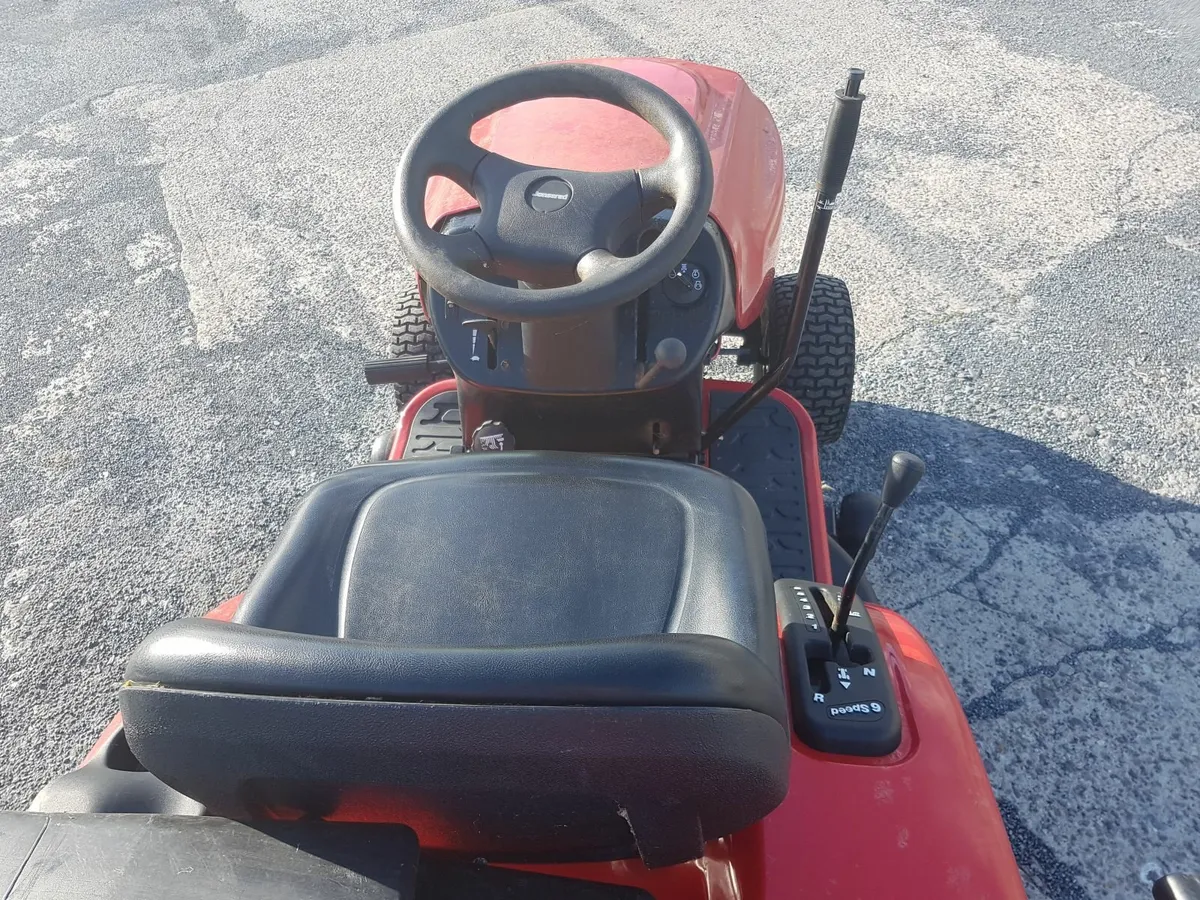 JONSERED RIDE ON MOWER - FOR SALE - Image 3