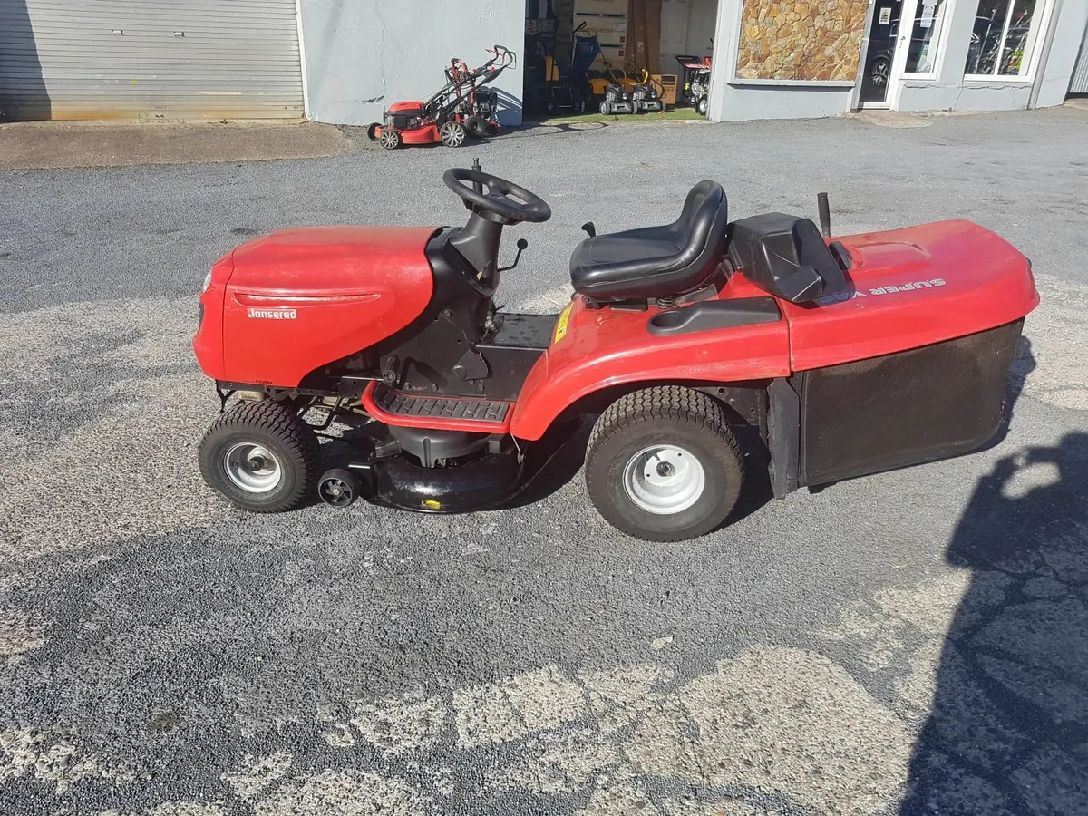 JONSERED RIDE ON MOWER - FOR SALE - Image 4