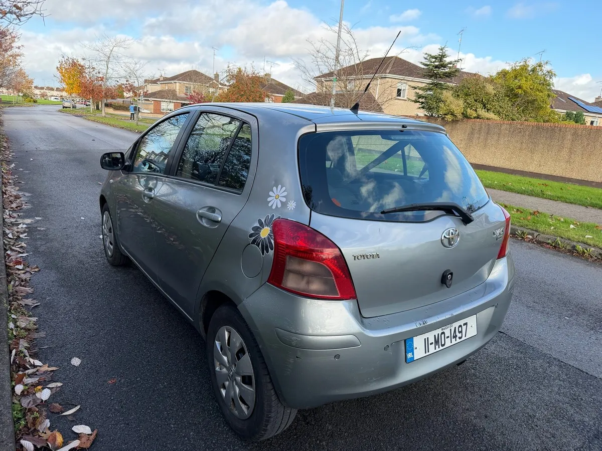 Toyota Yaris Automatic price €3700 - Image 3