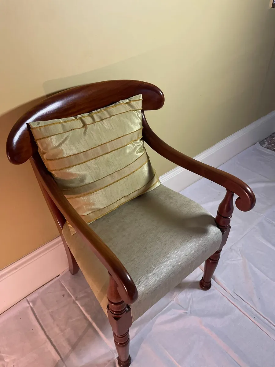 Vintage Mahogany Carver Armchair - Image 1
