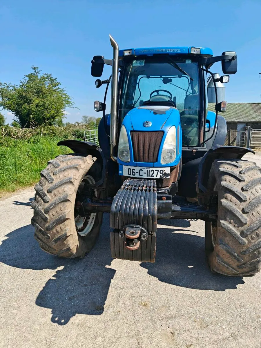 New Holland TS115A - Image 1
