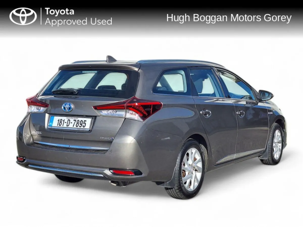 Toyota Auris AURIS HYBRID LUNA T/SP - Image 2