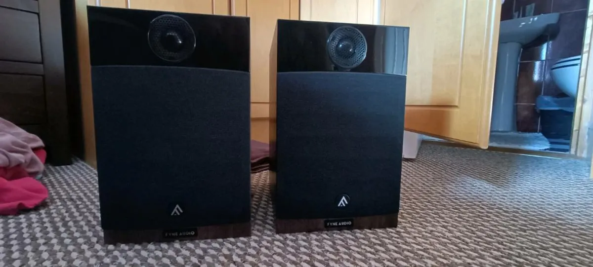 Fyne audio F301 Walnut color - Image 1