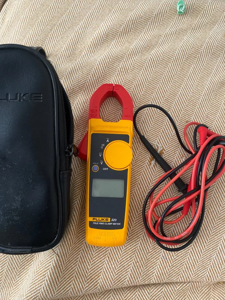 Fluke 323 clamp meter - Image 1