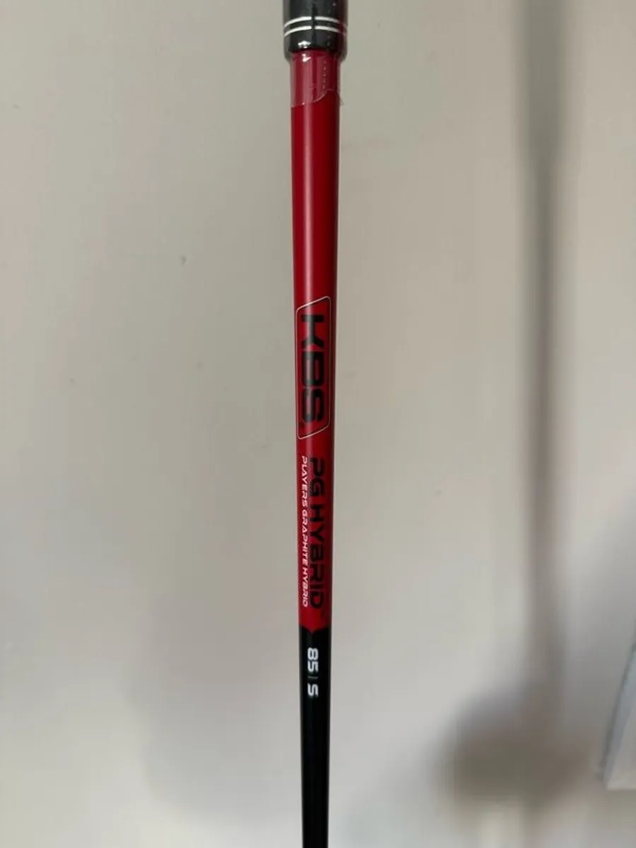 Cobra Ds Adapt 3 Hybrid Brand New - Image 2