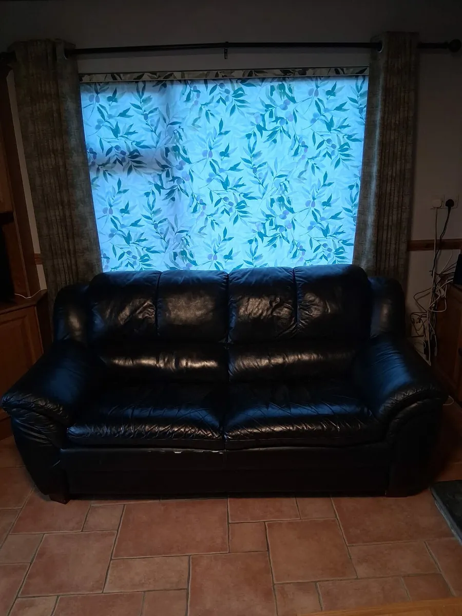 3 seater couch - Image 3