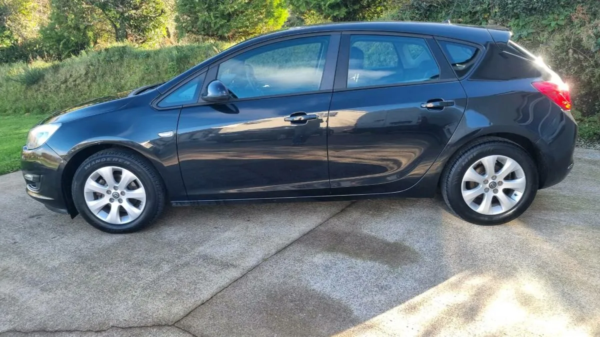 OPEL ASTRA 169KM NCT 11/26 TAX 04/26 SERVICED - Image 2