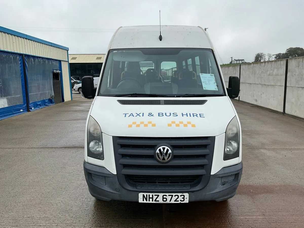 VOLKSWAGEN CRAFTER 2.5 TDI 17 SEATER MINIBUS - Image 3