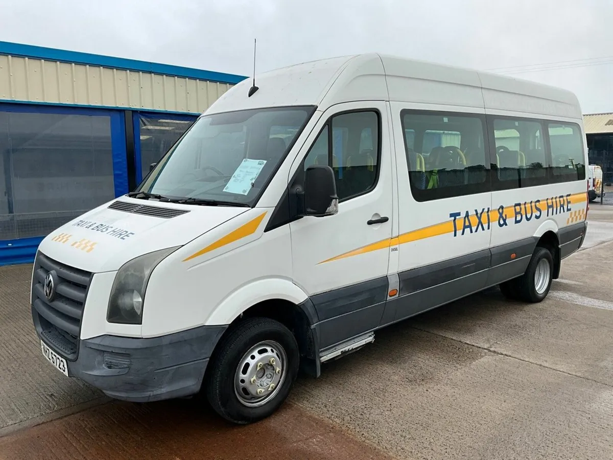 VOLKSWAGEN CRAFTER 2.5 TDI 17 SEATER MINIBUS - Image 4