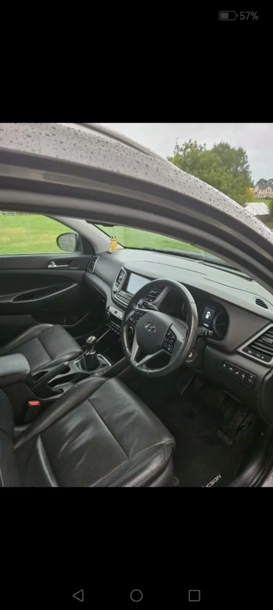 Hyundai tucson 2.0 CRVI PREMIUM - Image 4