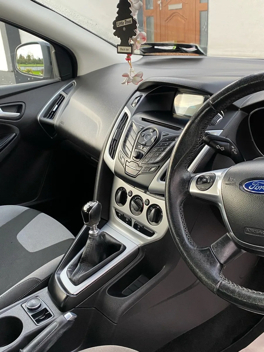 Ford focus - Image 4