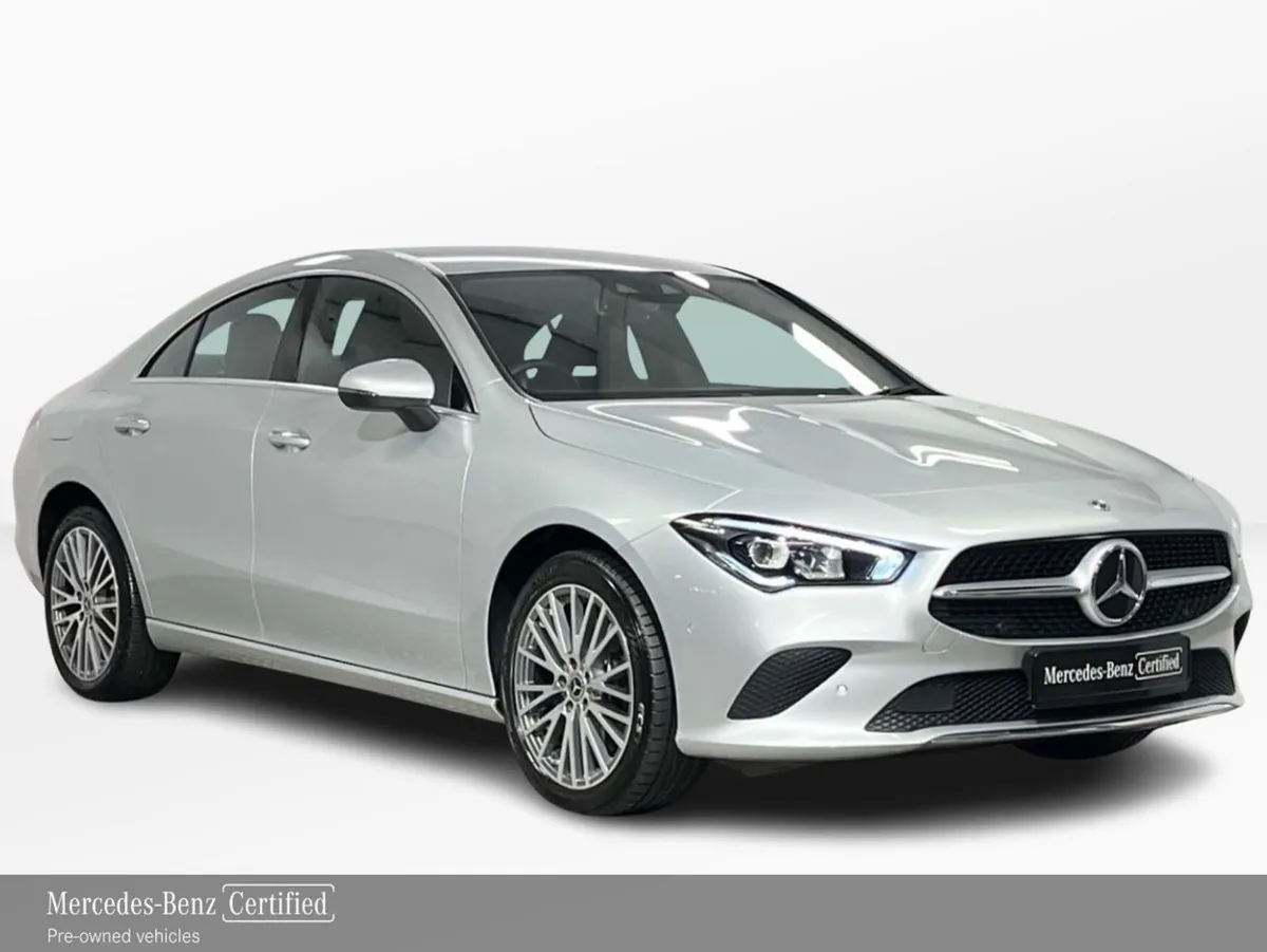 Mercedes-Benz CLA 250e Progressive - Reversing Ca - Image 4