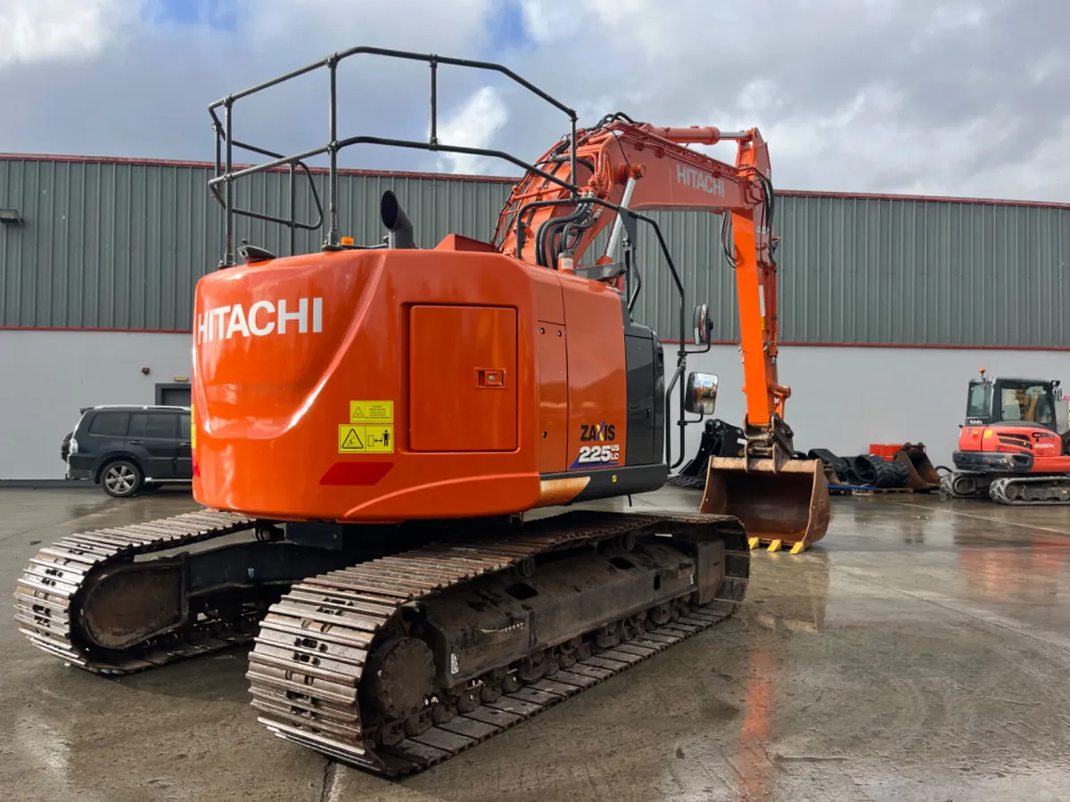 2021 Hitachi ZX225USLC-6 - Image 4