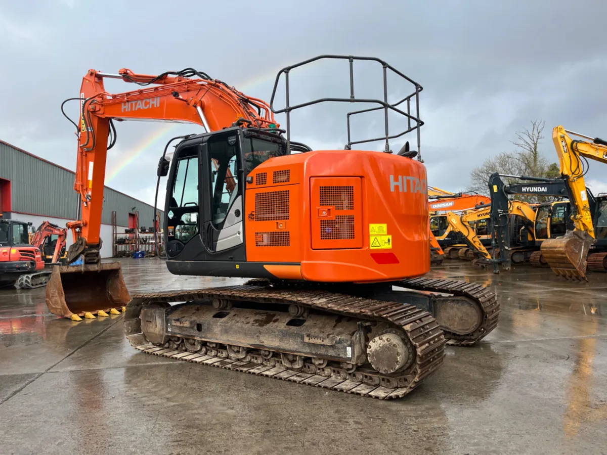 2021 Hitachi ZX225USLC-6 - Image 3