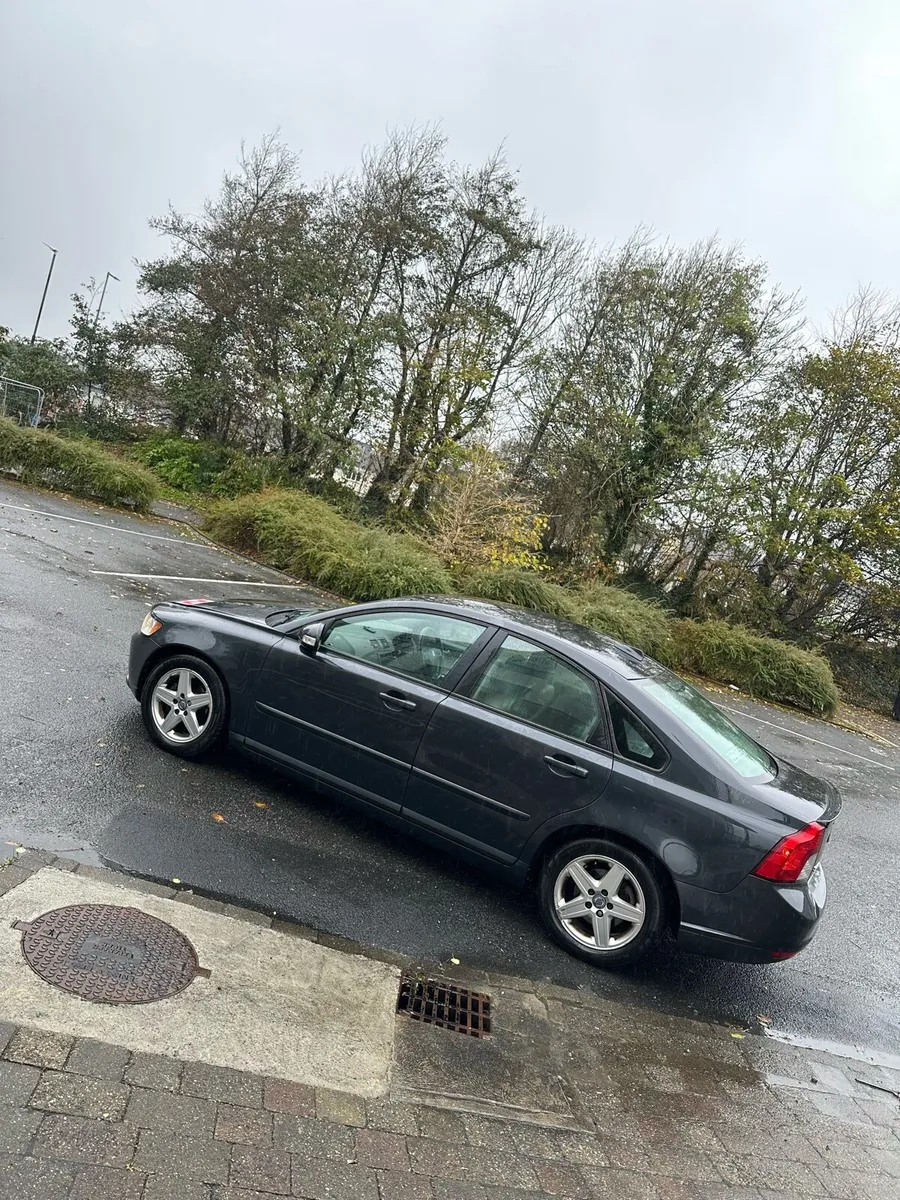 10 Volvo S40 1.6d NCT’d & TAX 06/26 - Image 4