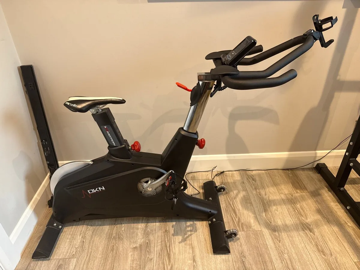 Exercise bike - Image 2