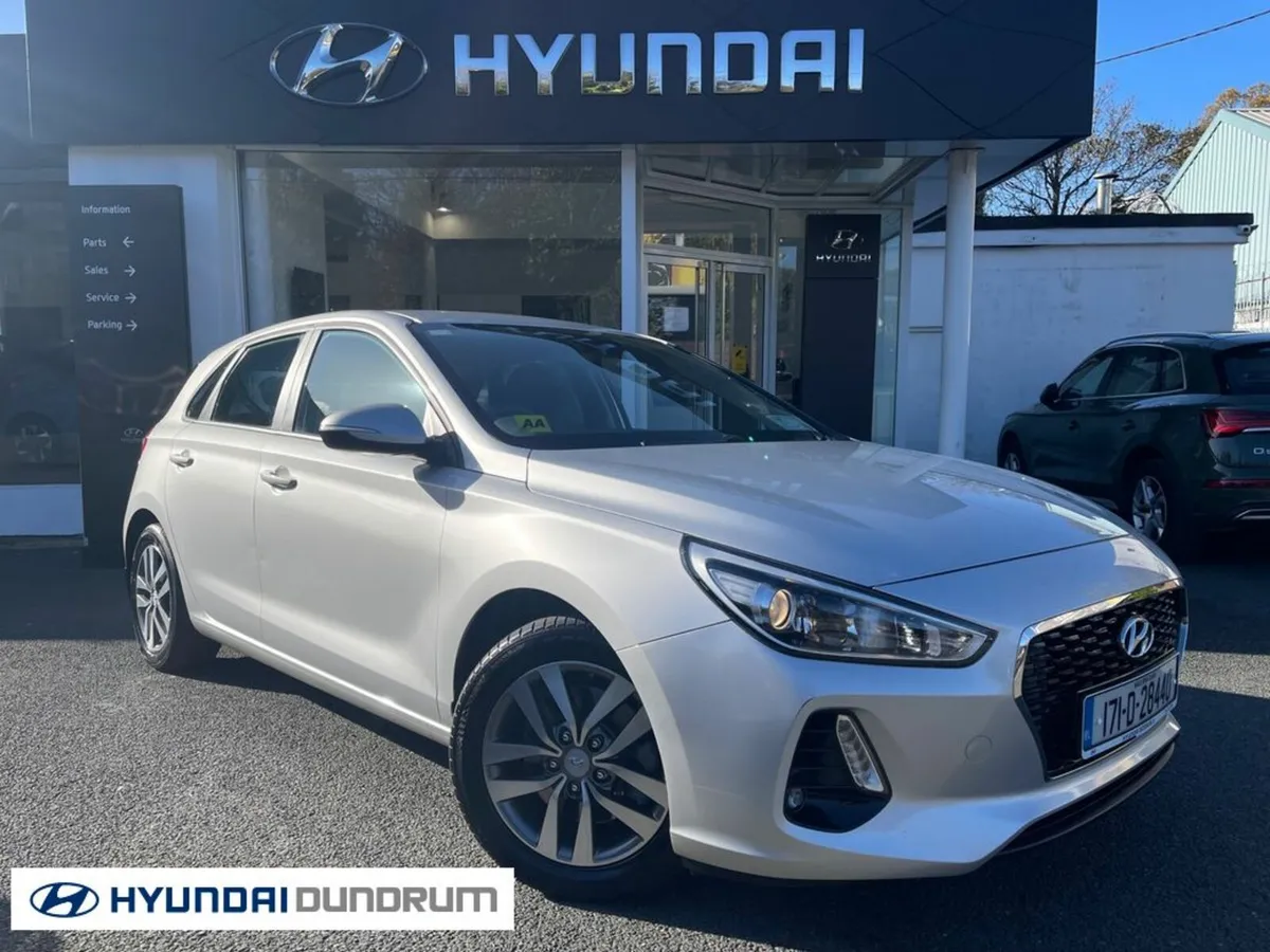 Hyundai i30 i 30 Deluxe 5DR - Image 1