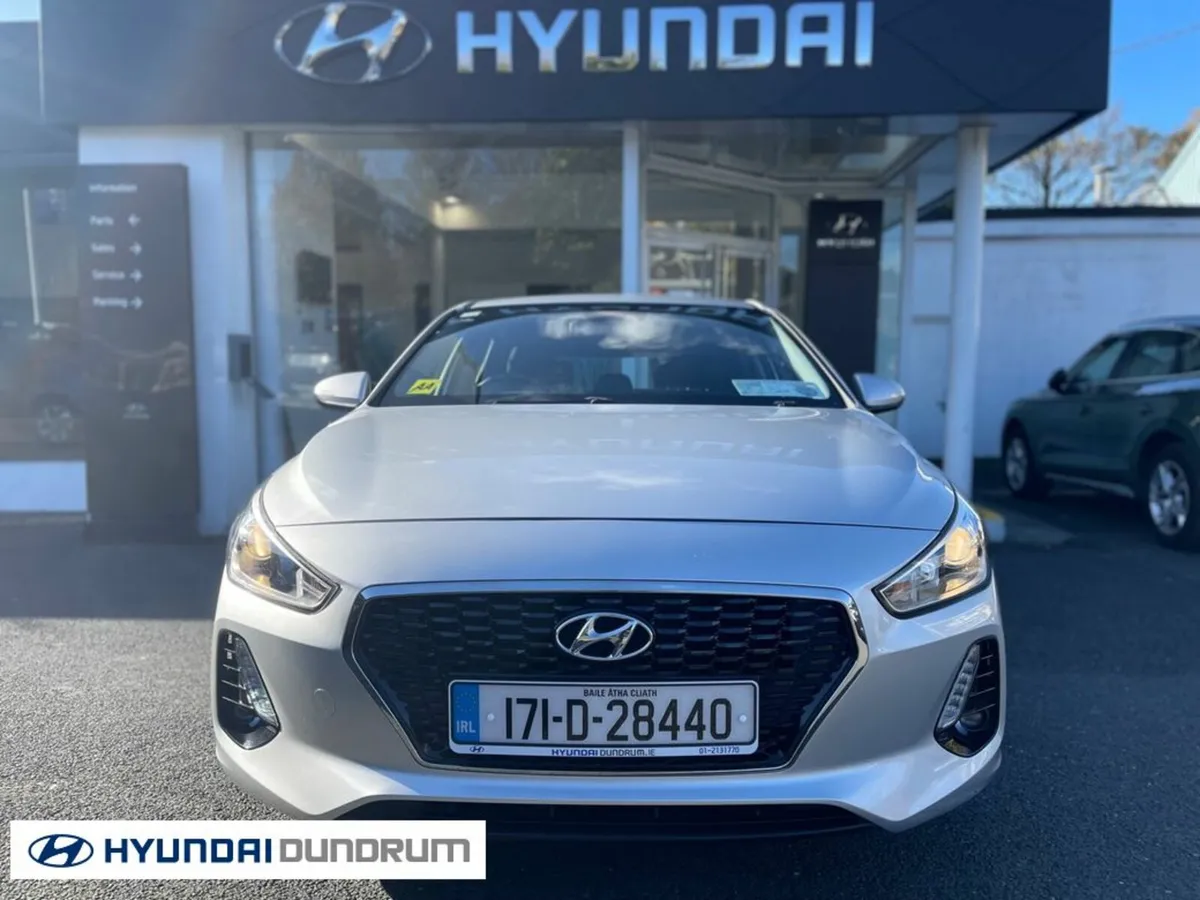 Hyundai i30 i 30 Deluxe 5DR - Image 2