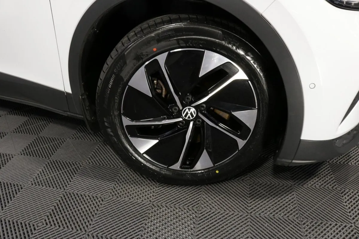 Volkswagen ID.4 Life DX 77kwh 174HP - Image 4