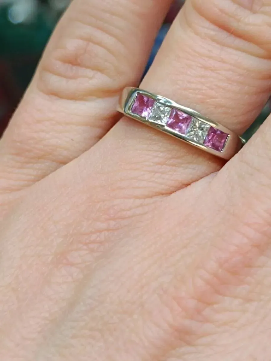 Pink Sapphire & Diamond, 18k White Gold Ring - Image 3