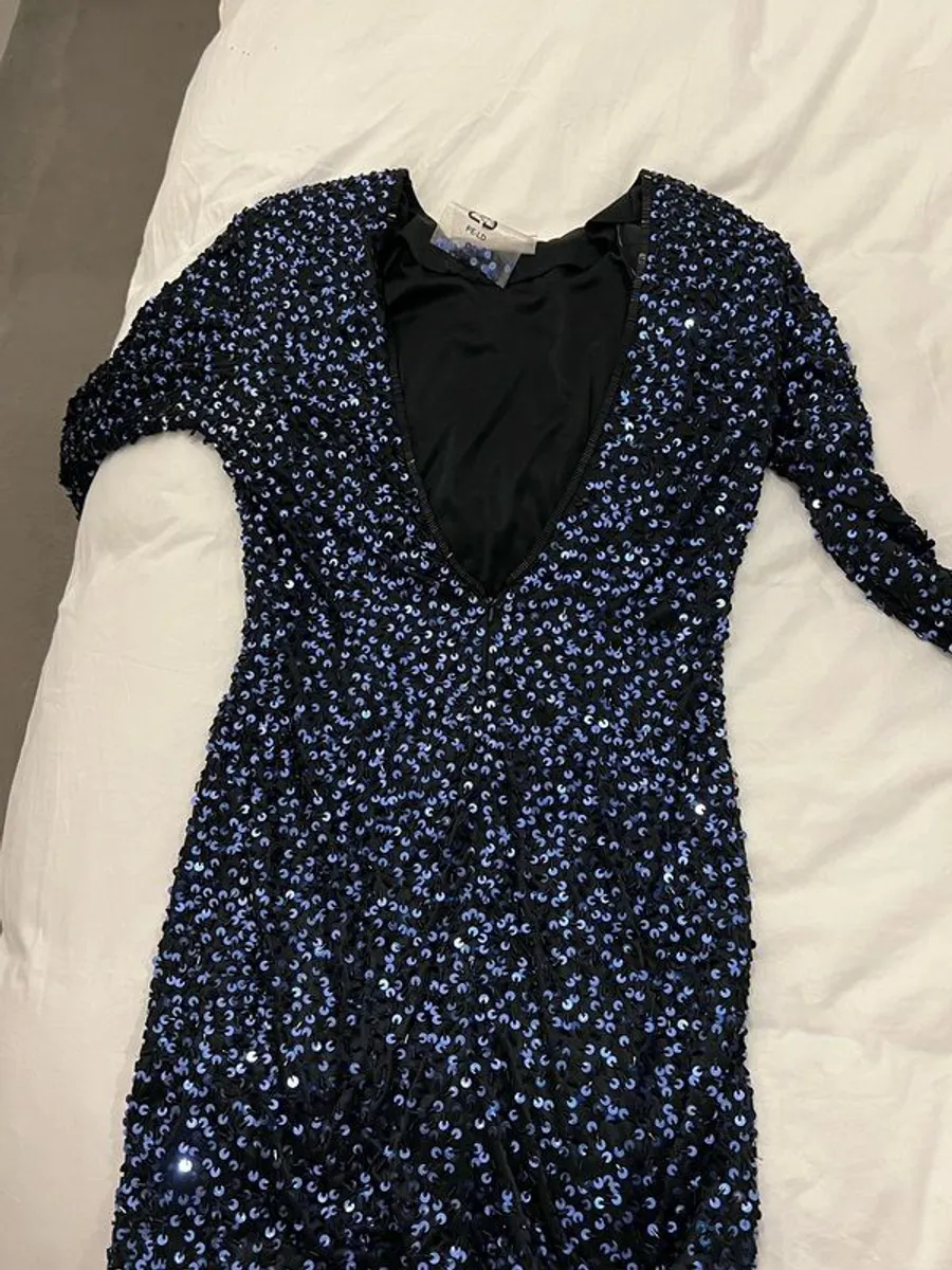 Oleg Cassini Sequin mini dress - Image 4