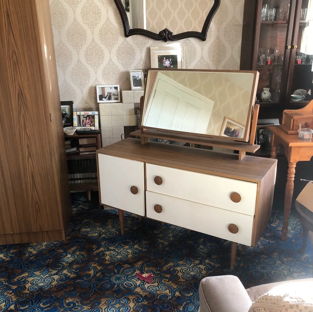 Wardrobe and dresser - Image 3