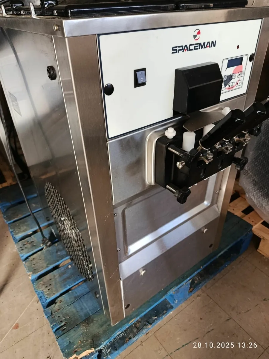 Ice cream machine / ice cream maker Spaceman - Image 1