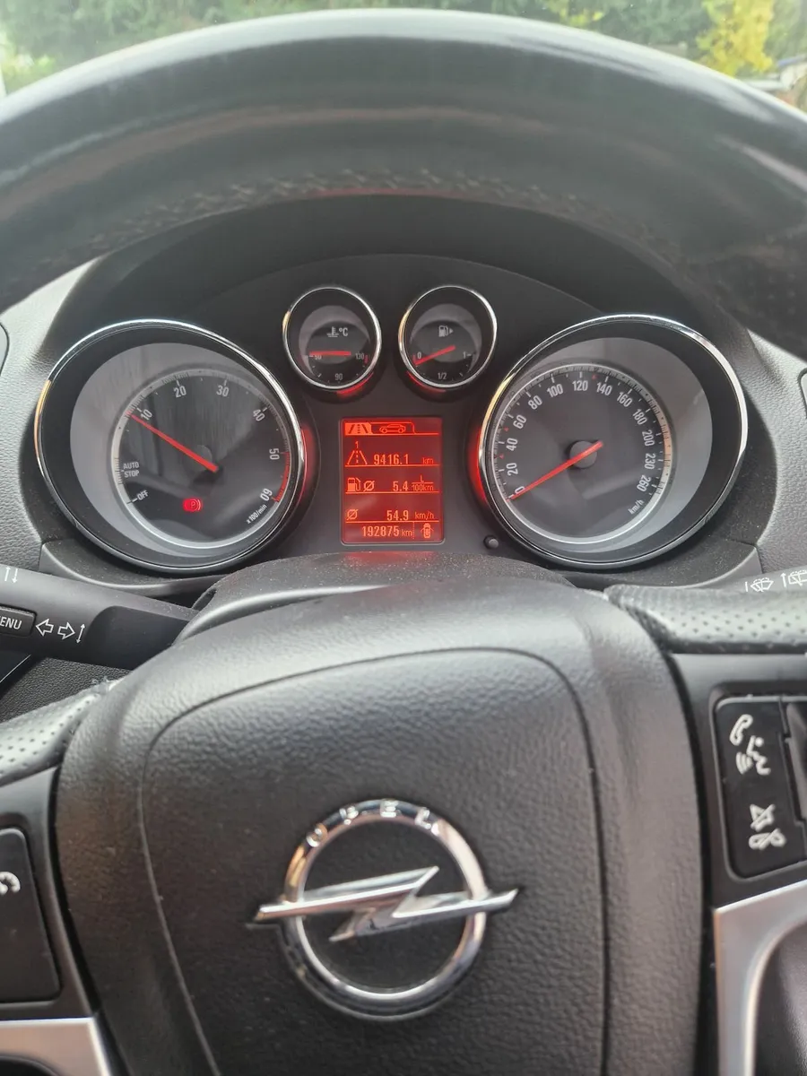 Opel Insignia 2012 - Image 2