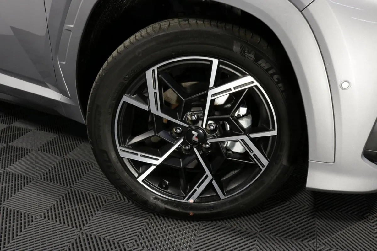 Hyundai Tucson N Line Plug IN Hybrid Platinum 2WD - Image 4