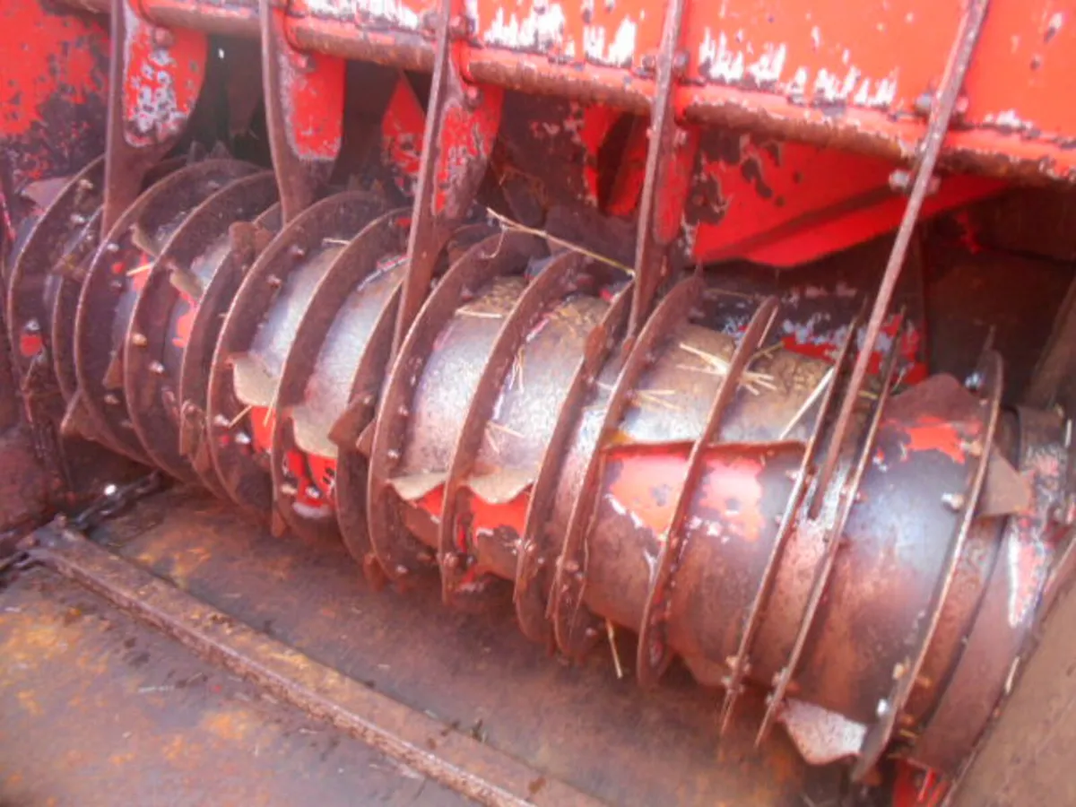 TEAGLE 8080 BALE SHREDDER - Image 3