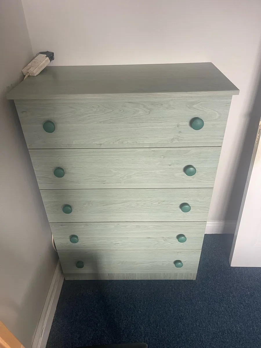Chest of Drawers
